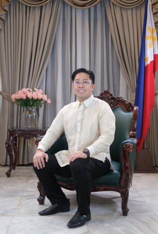 HON. LIM, UNO